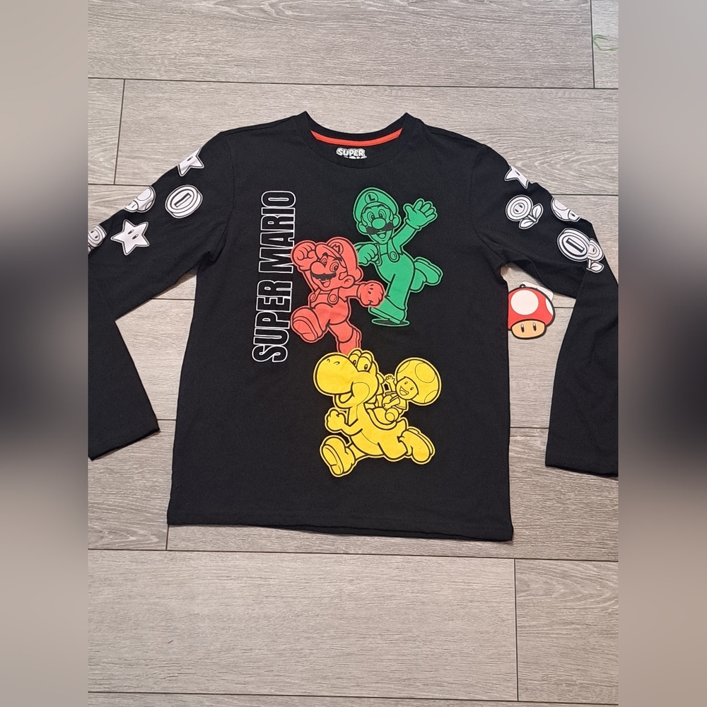 Brand New Nintendo Super Mario Black& Red Long Sleeve Tee with Vibrant Graphics